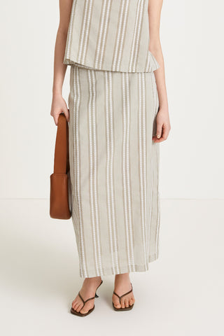 Janina skirt ankle length a line silhouette cotton crochet pattern green stylein front image 