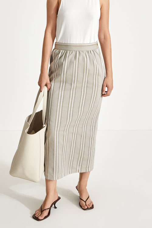 Janina skirt ankle length a line silhouette cotton crochet pattern green stylein front close image