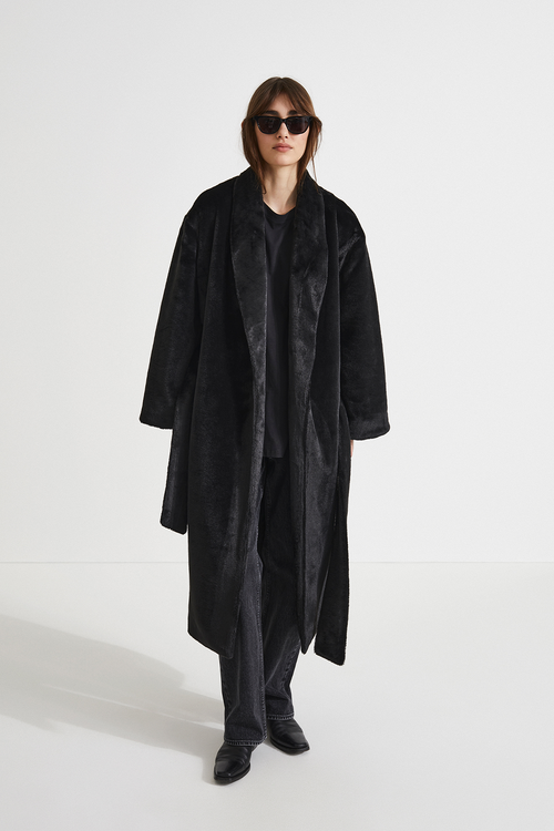 Hermina coat faux fur one piece shawl collar full length sleeves belted waits black stylein front image