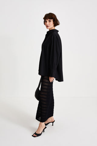 Perla skirt crochet midi length black stylein side image