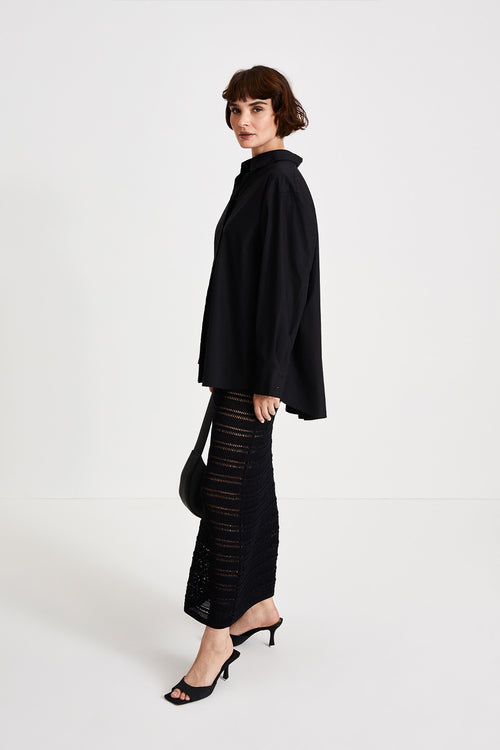 Perla skirt crochet midi length black stylein side image