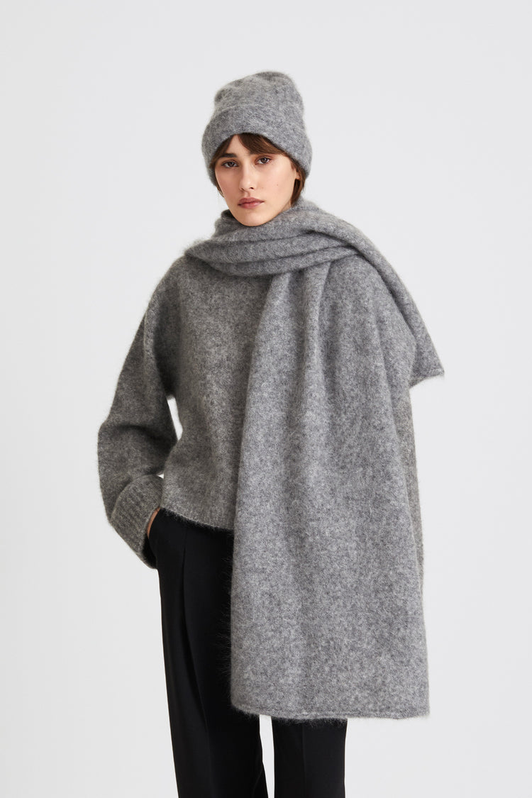 Nea scarf wide mohair blend grey stylein front image