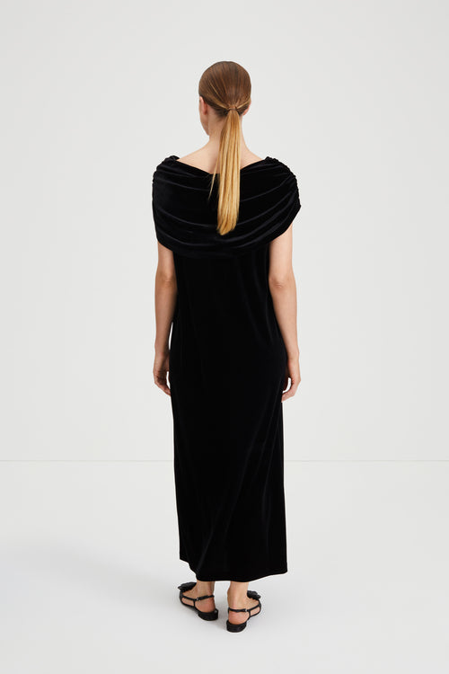 Carro dress loose fitting sleevless draped cape rounded neckline velvet black stylein back image
