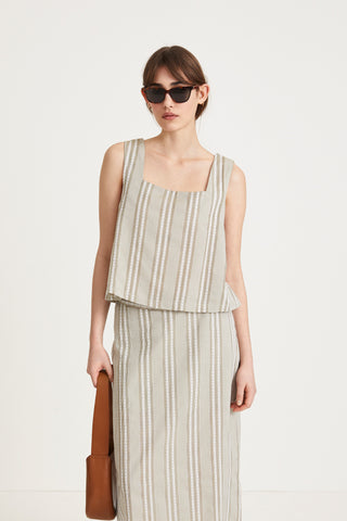 Jagna top cropped sleeveless cotton delicate crochet details wide green stylein front close image