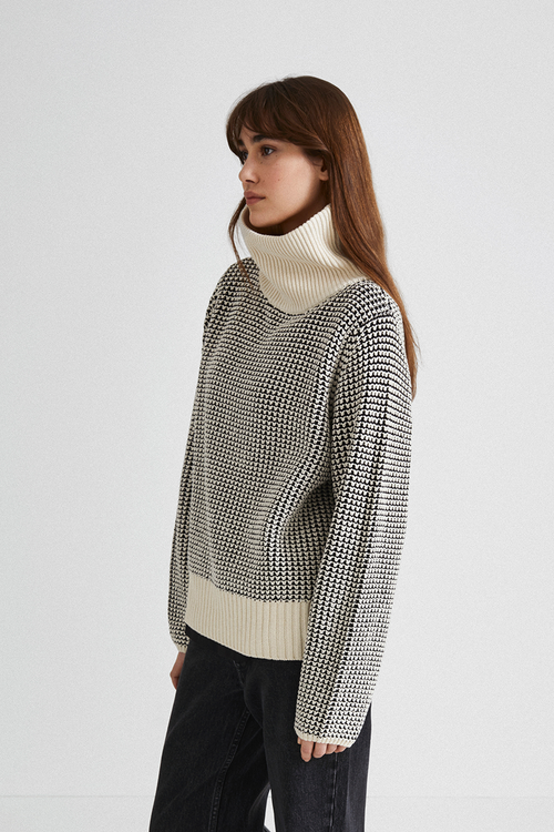 ADELE SWEATER - BLACK & CREAM