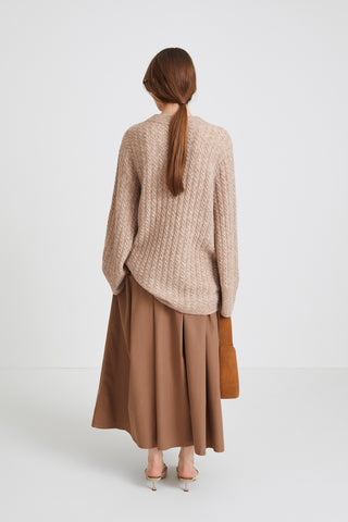 stylein minimalistic scandinavian timeless swedish design womenswear women wear classic cable knit wool sweater brown