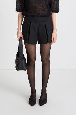Briena shorts mini box pleats black stylein front close image