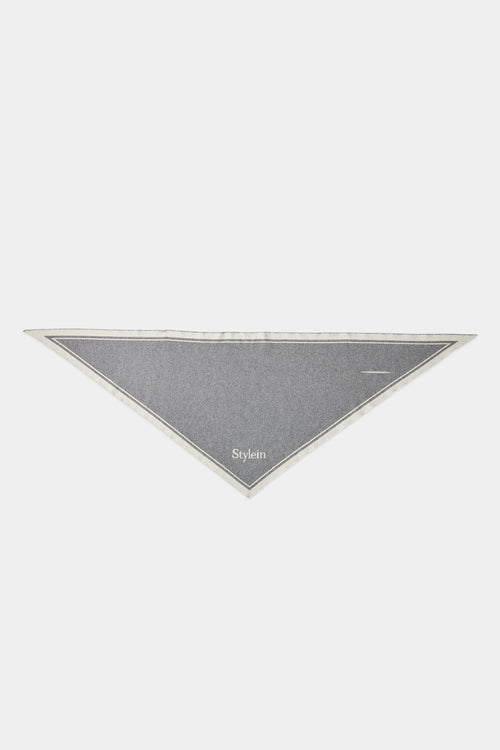 Thelma scarf triangle wool blend stylein logo grey white stylein packshot