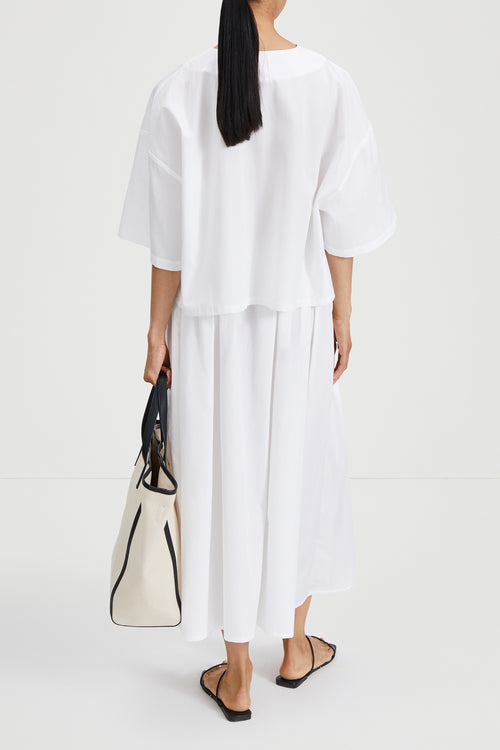 Julianna blouse voluminous cropped v neck short wide sleeves white stylein back image