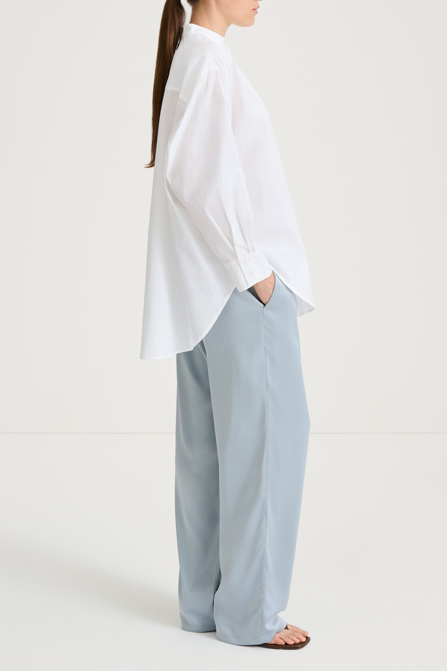 White high collar shirt stylein jazlyn side model image