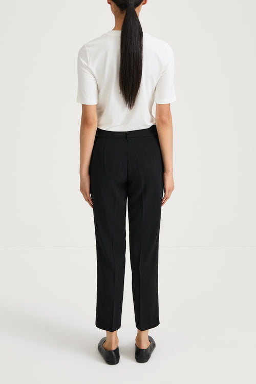 white jersey tshirt stylein chambers back