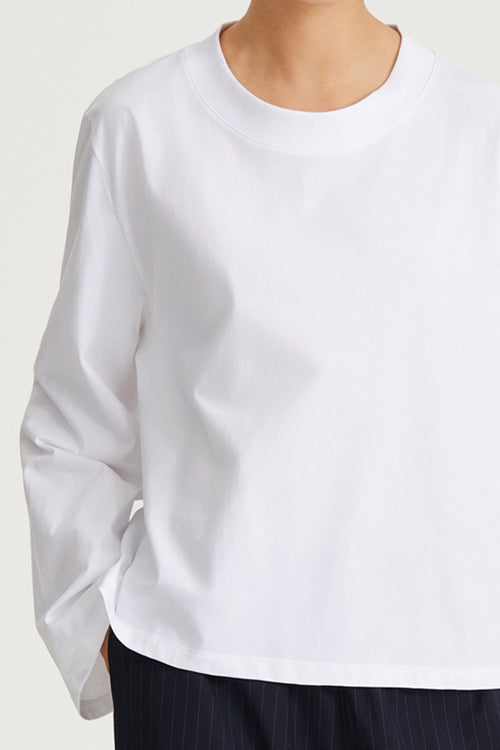 white longsleeve womenswear stylein joyce detail