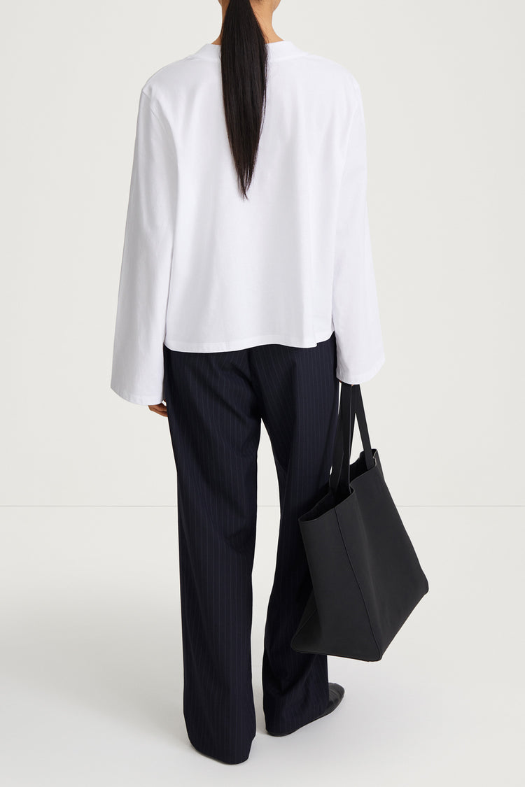 white longsleeve womenswear stylein joyce back