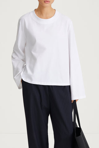 white longsleeve womenswear stylein joyce close up