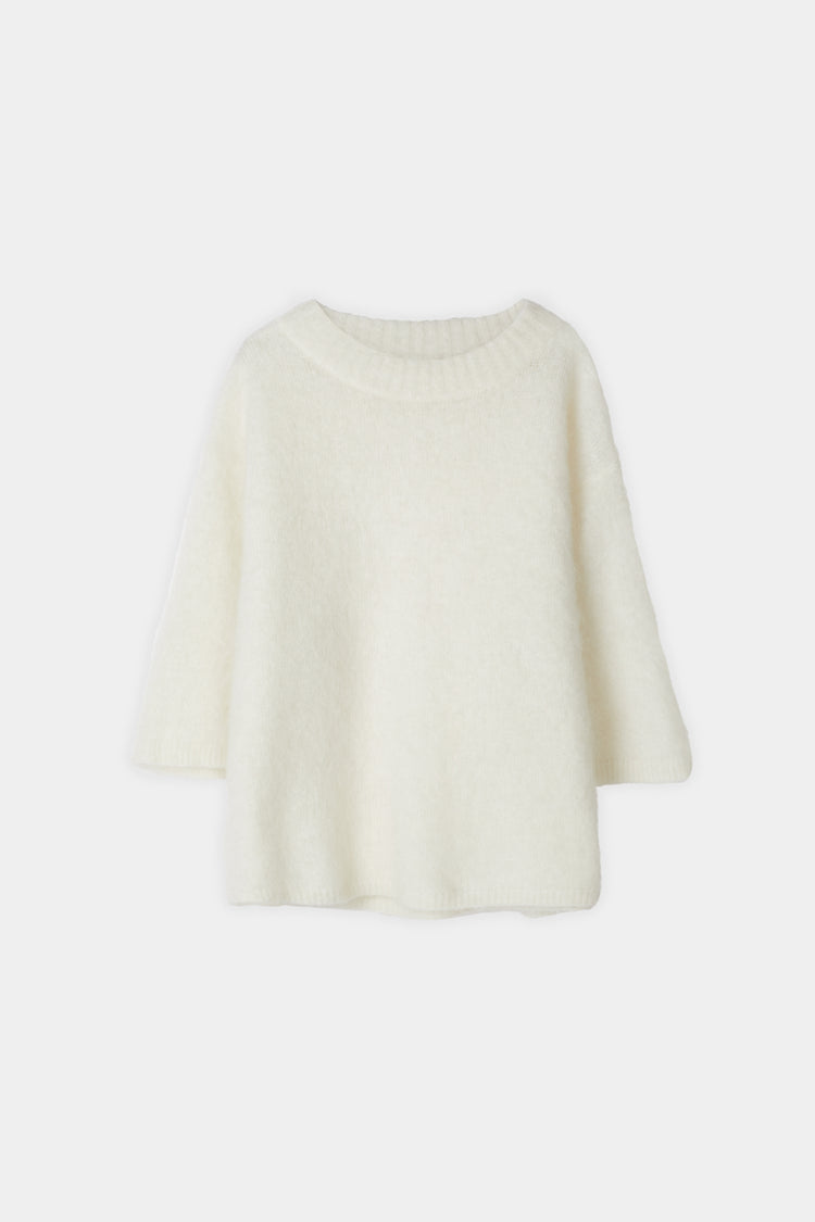 white mohair top nour stylein packshot