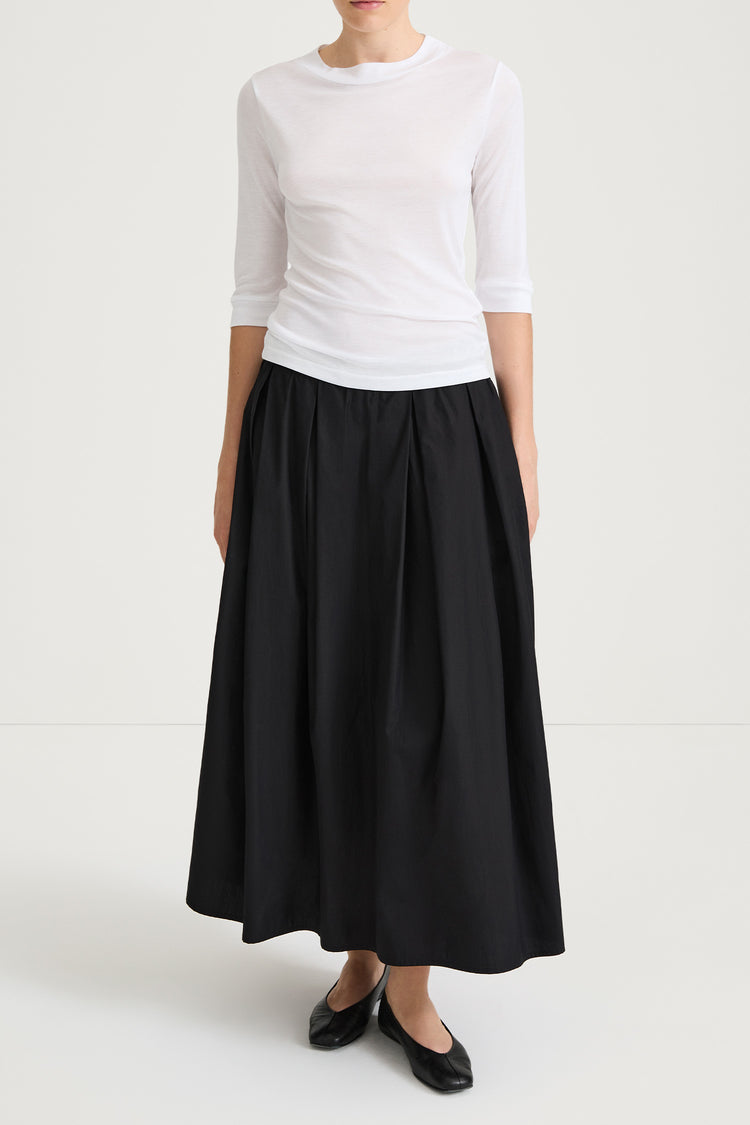 white shortsleeve top stylein nogara model image