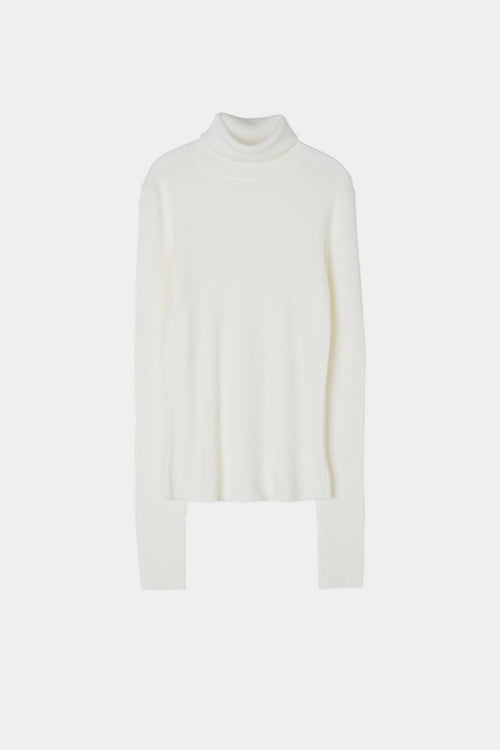 white turtleneck knitted sweater stylein helea front