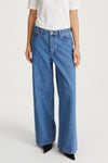 wide leg denim kayne stylein vintage blue close up