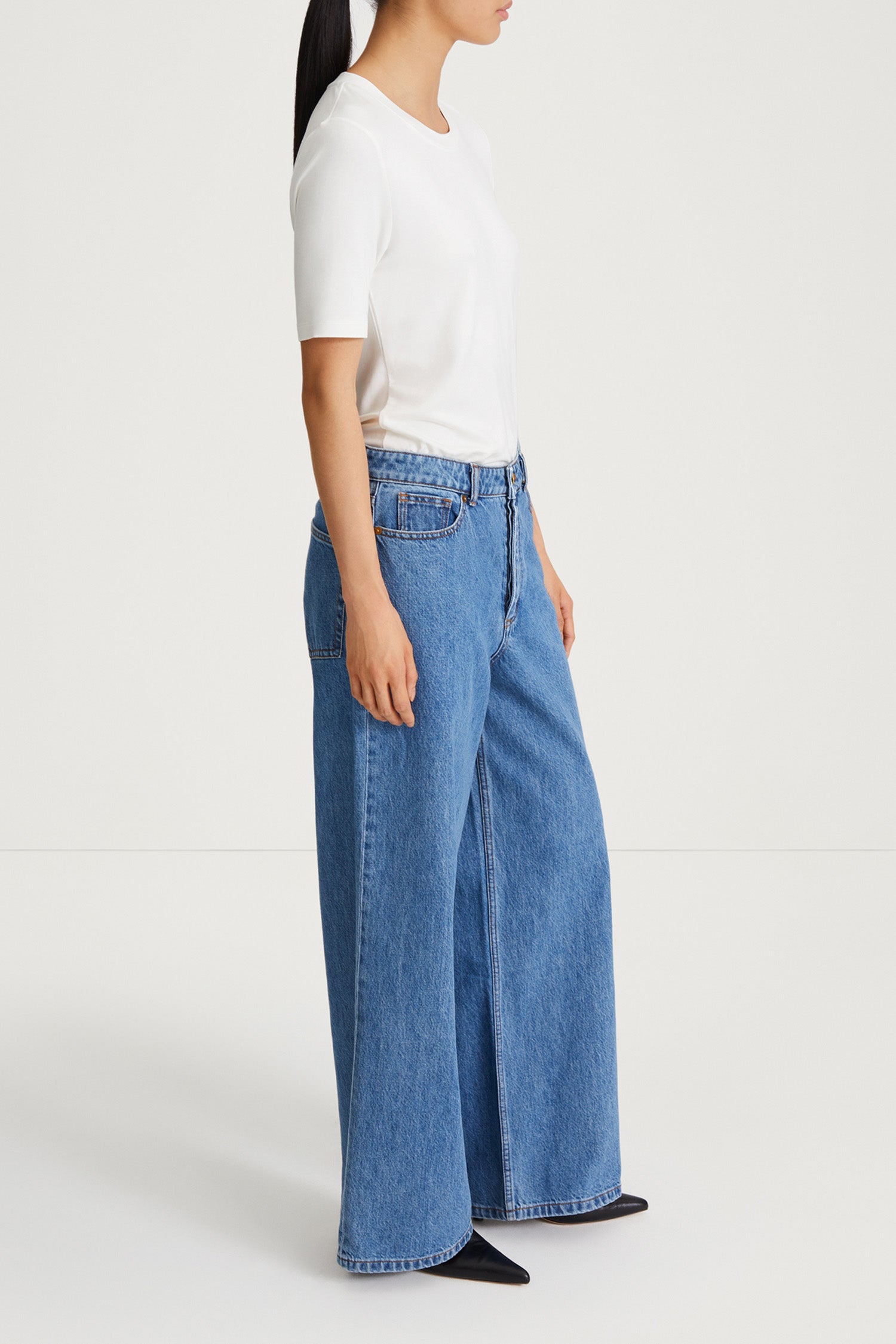 wide leg denim kayne stylein vintage blue side