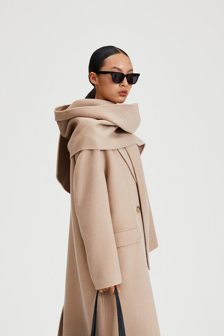 Tecla scarf wool blend hazelnut stylein side image