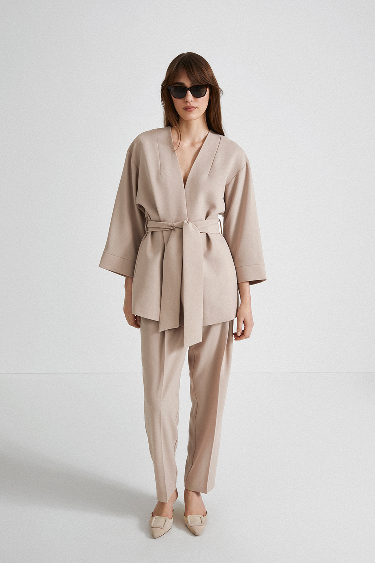 Balsas jacket kimono dropped shoulder wide sleeves belted crepe cream stylein front image