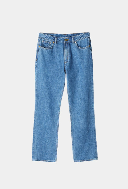 Kasey is a pair of classic straight fitted denim jeans with cropped length and mid-waist made in a more sustainable BCI cotton.