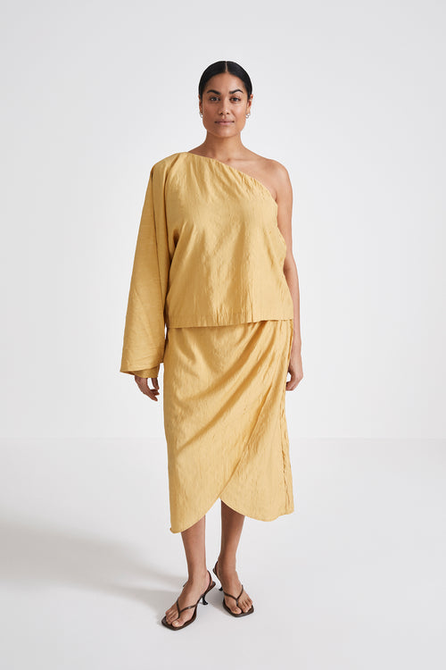 Massa top one shoulder voluminous kimono full length sleeve yellow stylein front image 