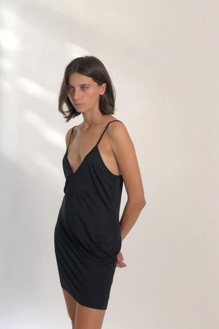 ZERO DRESS - BLACK