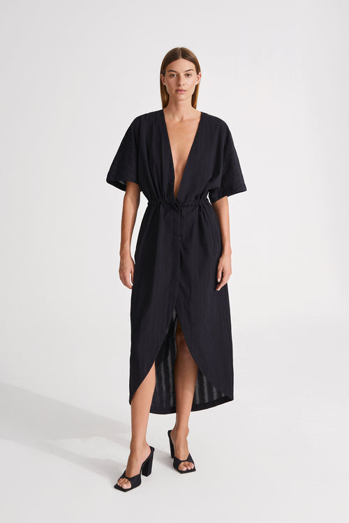 Jolanta dress kaftan dress kimono sleeves figure pleasing silhouette elastic string black stylein front image