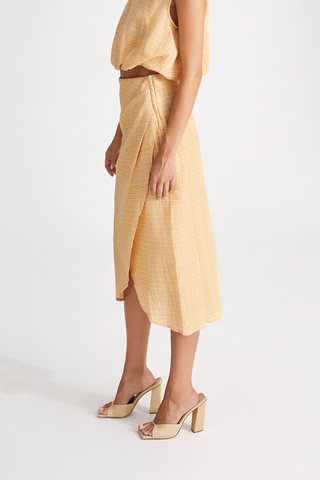 Josefine skirt calf length semi fitted higher waist high rounded front piece with slit yellow and white stylein side image close