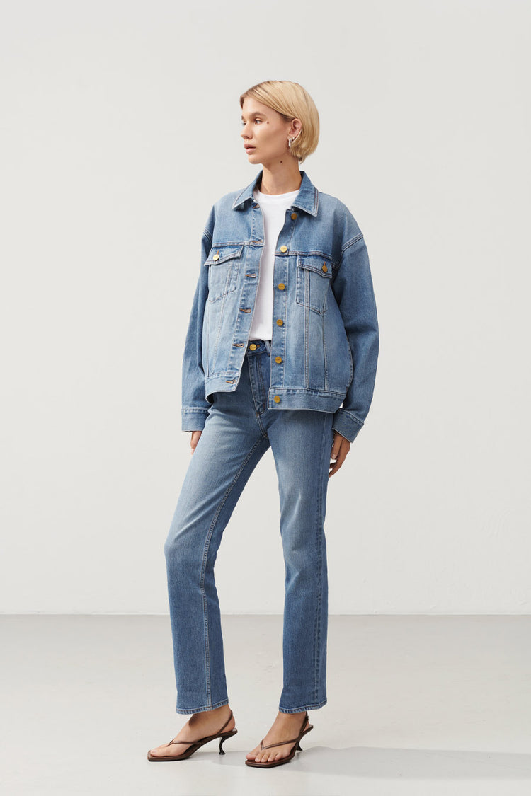 Kirsten oversized denim jacket dropped shoulders long sleeves blue stylein side image