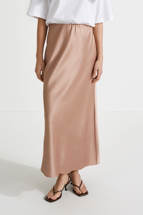 Madga skirt maxi long satin taupe stylein front