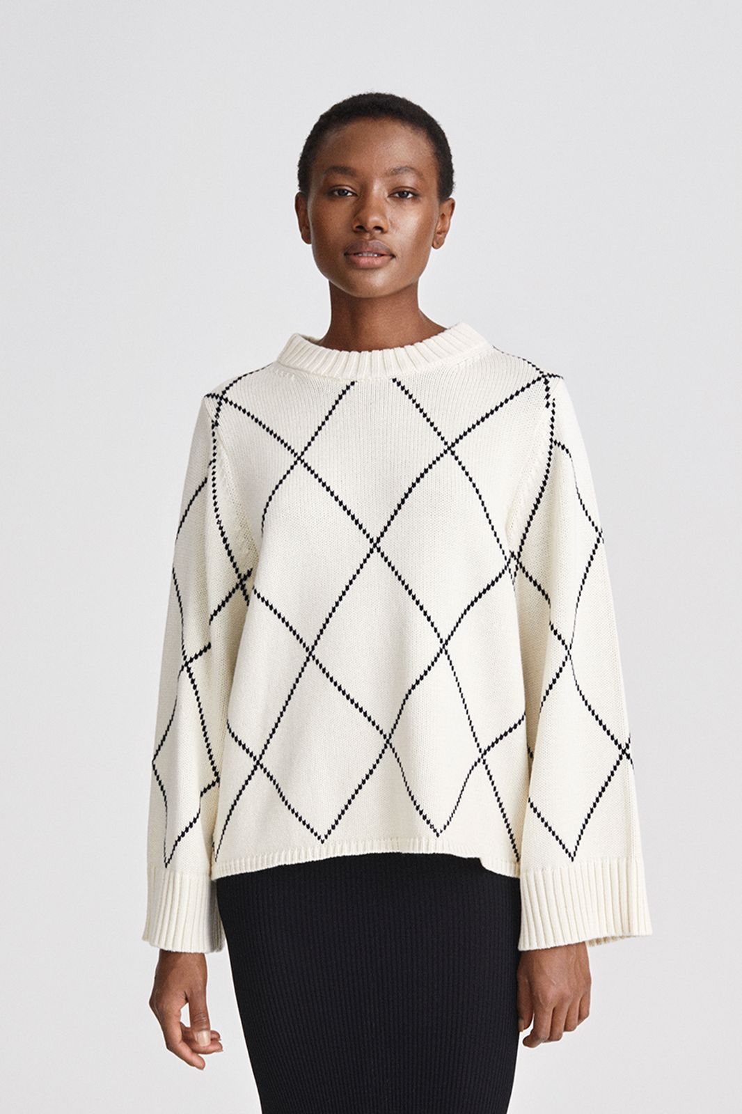 Classic 2025 white sweater