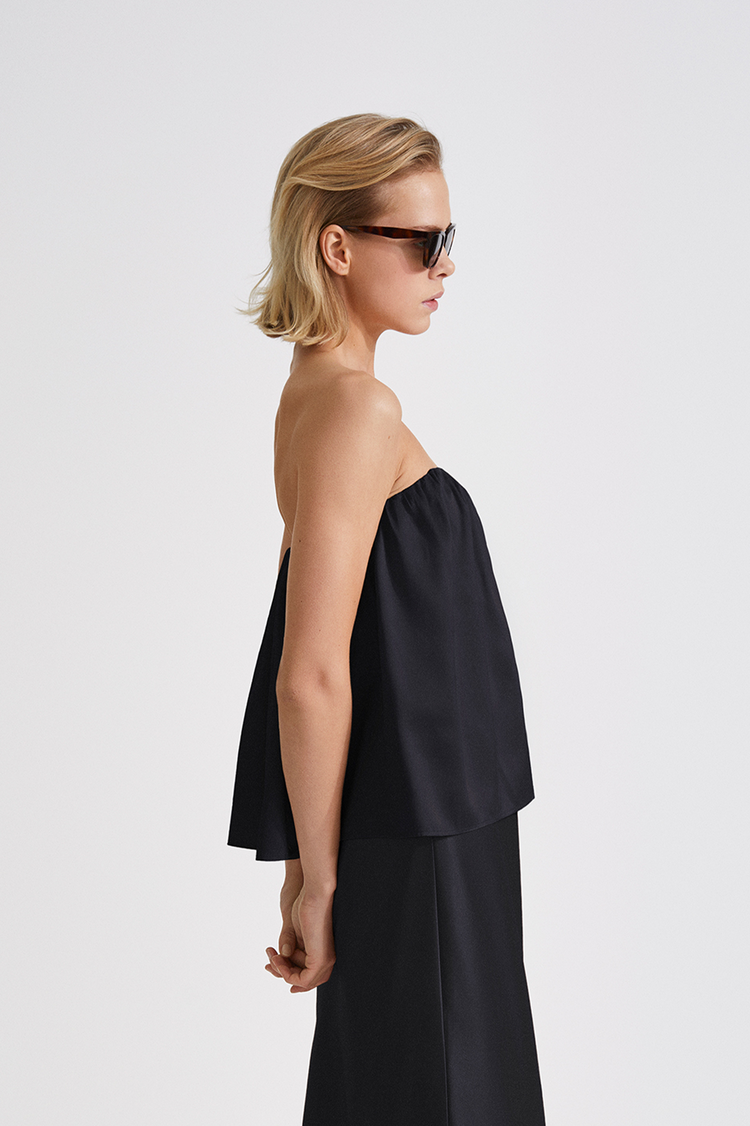 Midas top short bandeau heart shaped bust gathering details shiny black stylein side image