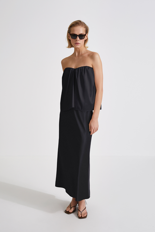 Midas top short bandeau heart shaped bust gathering details shiny black stylein front image